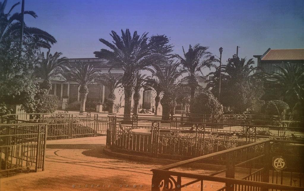 Er-rahel 500- La place.jpg